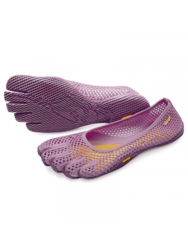 stores that sell vibram five fingers
