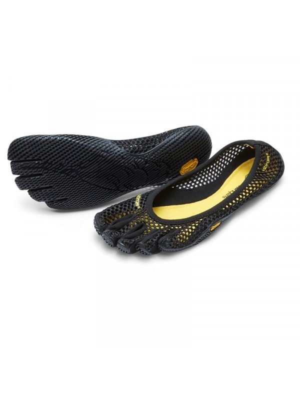 stores that sell vibram five fingers near me